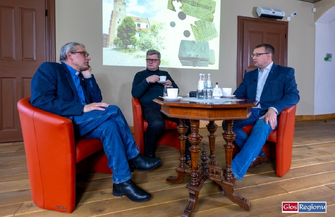 Co dalej z najstarszą kapsułą czasu znalezionąw Farze Te dokumenty pokażąprawdę