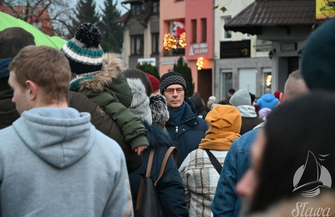 Świąteczna atmosfera opanowała Sławę. Na Nowym Rynku odbył się Jarmark Bożonarodzeniowy ZDJĘCIA