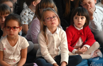 Jasełka jak z bajki. Przedszkolaki ze Sławy zachwyciły widzów