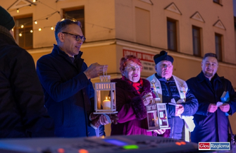 Jarmark kolędy i choinki za elektrośmieci. Wigilia Miejska we Wschowie ZDJĘCIA