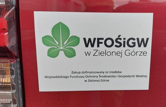Strażacy ze Wschowy otrzymalinowy samochód. To Toyota z napędem 4x4