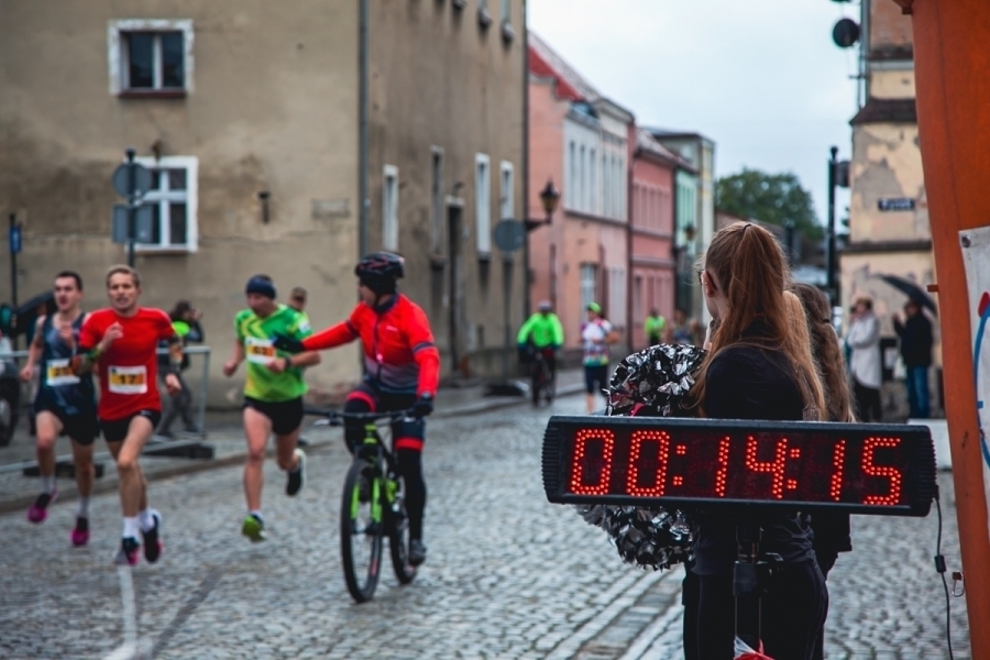 Zdobądź stypendium sportowe. Wystartował nabór do programu Bądź mistrzem z Burmistrzem