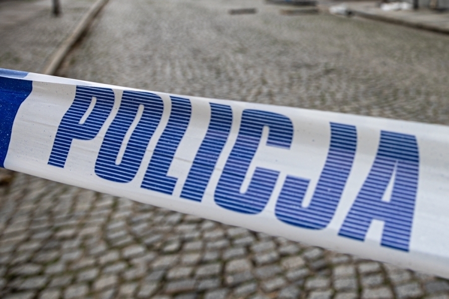 Wschowa Nie żyje 56-latek który miałzostać zatrzymany do sprawy zabójstwa. Wewnątrz budynku padł strzał