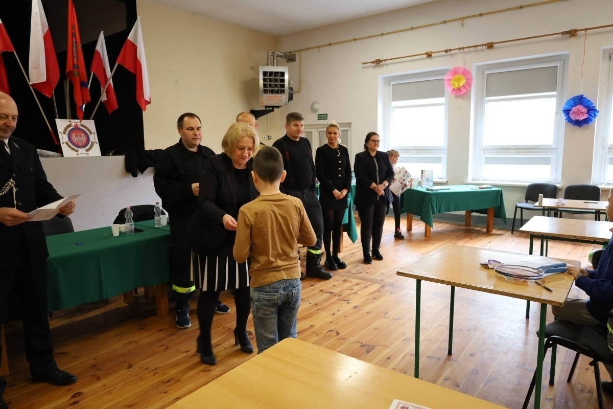 Młodzi strażacy w akcji. Turnieju Wiedzy Pożarniczej w Szlichtyngowej