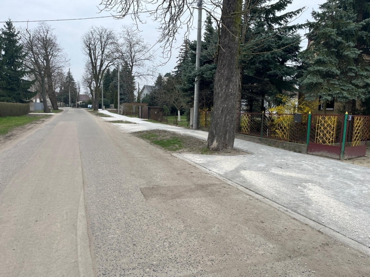 Trwa budowa chodnika w Przyczynie Dolnej FOTO