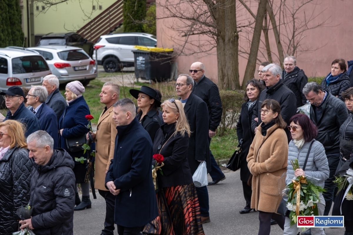 Wschowa pożegnała ks. prałata Zygmunta Zająca. Przez miasto przeszła procesja żałobna FOTO