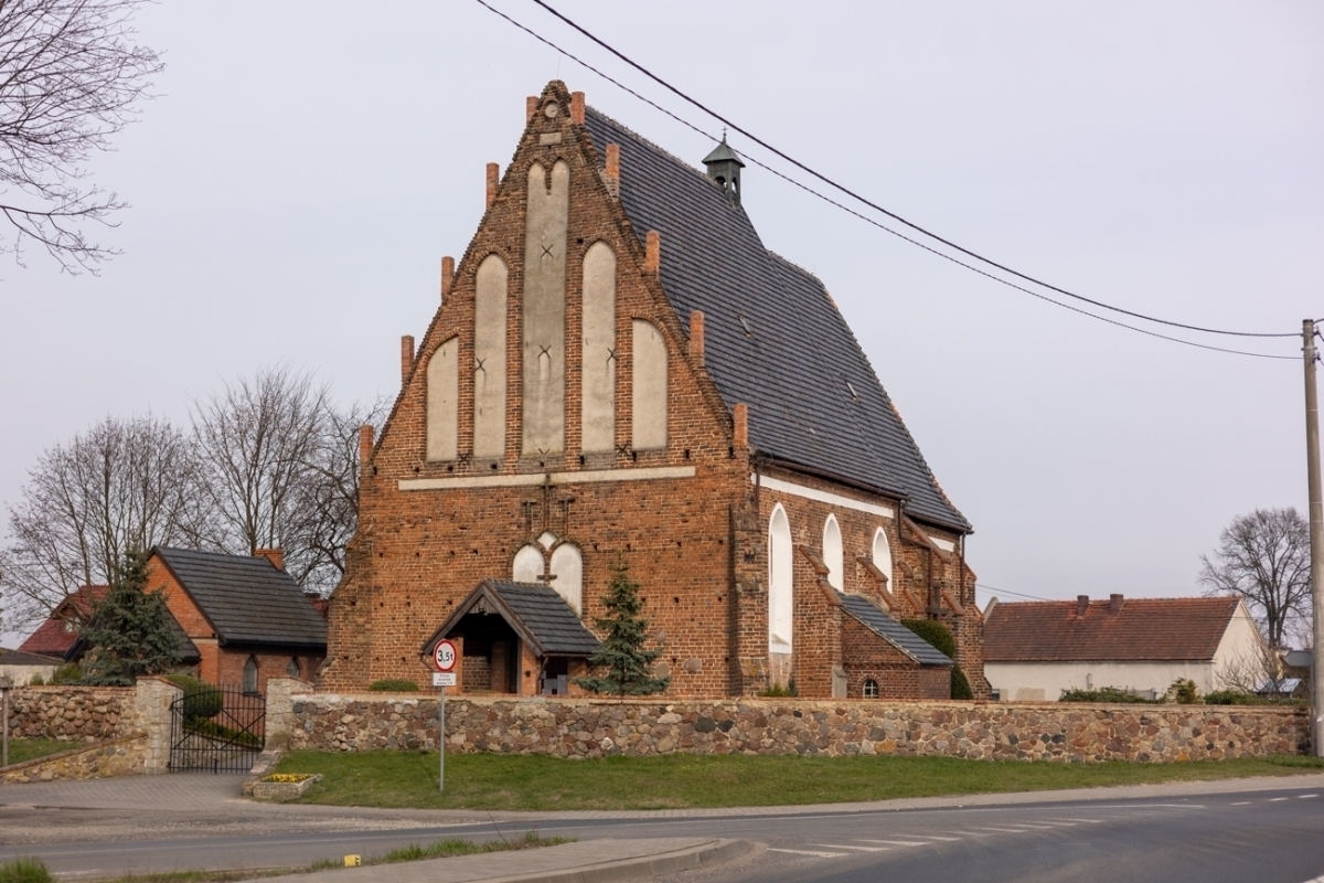 600 lat historii Dębowej Łęki. Dr Anna Naplocha w rozmowie z Krzysztofem Rękosiem