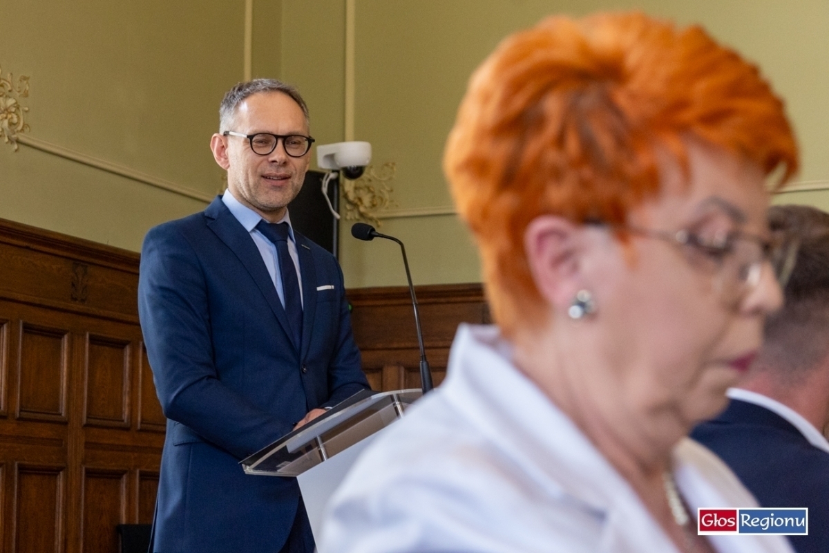 I sesja Rady Miejskiej we Wschowie. Burmistrz Antkowiak Mieszkańcy nie oczekują od nas awantur a wytrwałej i ciężkiej pracy