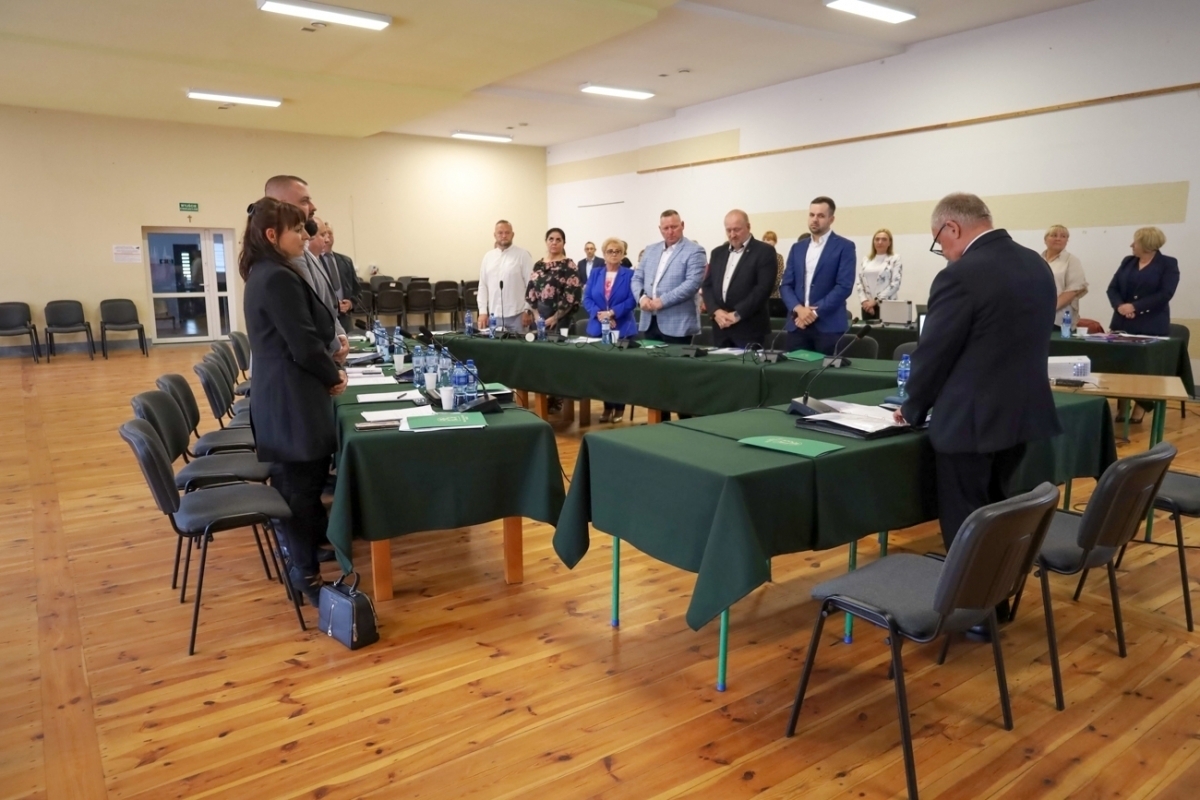 Sesja inauguracyjna Rady Miejskiej Szlichtyngowa. Burmistrz i radni złożyli ślubowanie