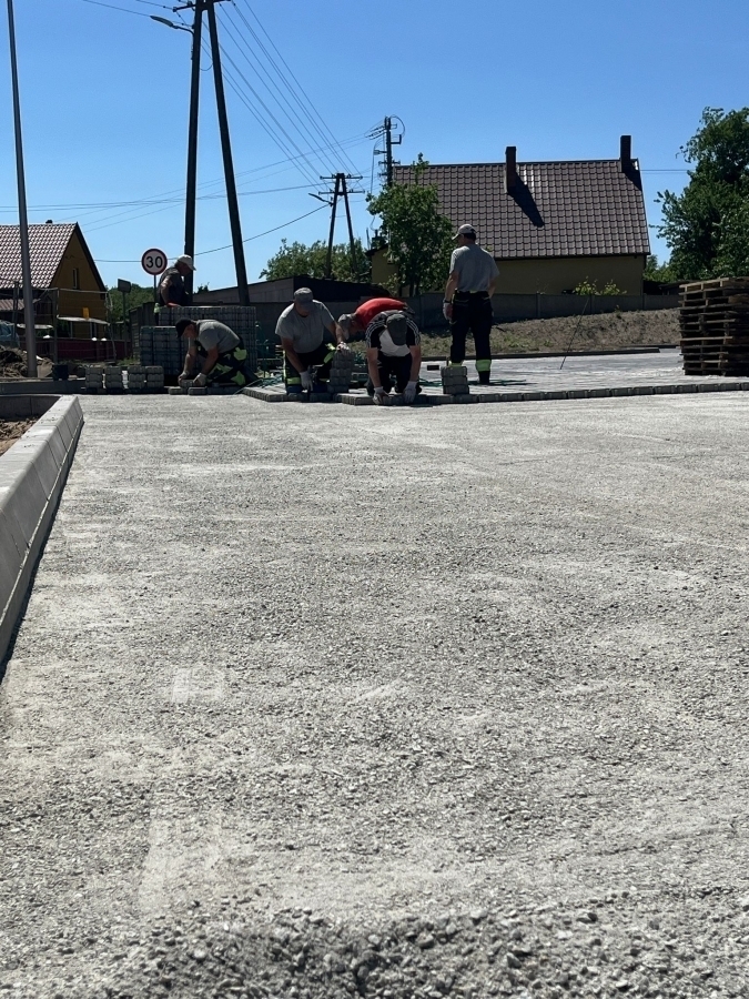 W Lginiu trwająintensywne prace nad parkingiem. Wszystko zgodnie z planem aby zdążyć przed latem