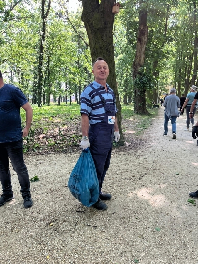 Wschowscy uczniowie i urzędnicy posprzątali miasto