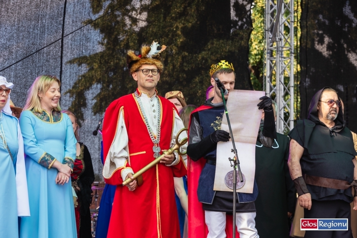 Dni Wschowy rozpoczęte. Kolorowy korowód przeszedł przez miasto FOTO