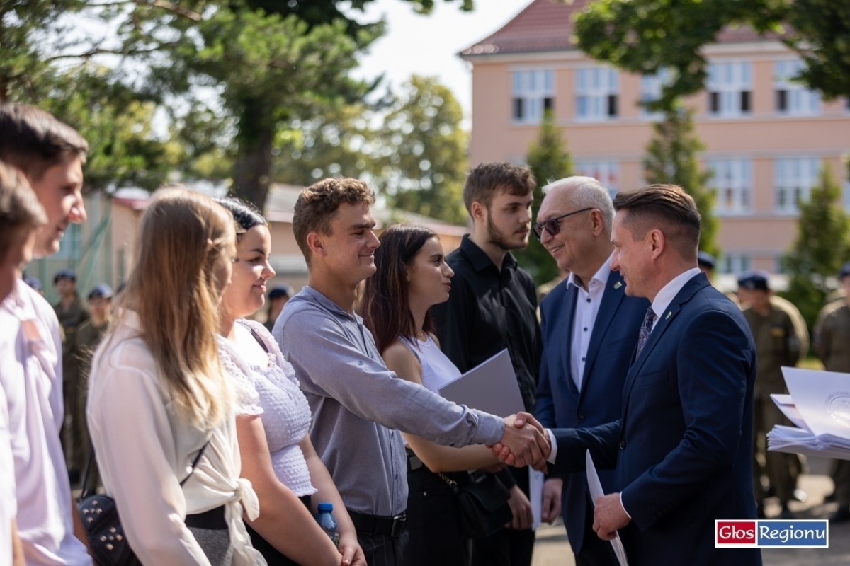 Staszic zaczyna wakacje. Zakończenie roku szkolnego w I ZS we Wschowie FOTO