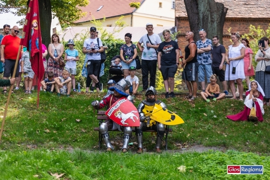 Jako Wschowa w czasie się cofnęła a lud łuki nad owe śmieszne pudełka zwane smartfonami przedkładał