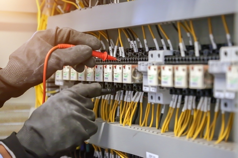 Peszel do kabli elektrycznych - jak wybrać odpowiednią osłonę dla instalacji domowej