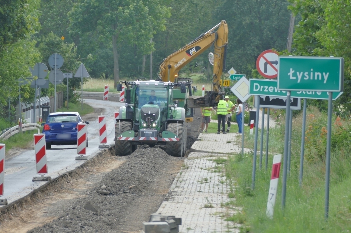 Trwa remont DW nr 278 w Łysinach. Sygnalizacja świetlna tylko do końca przyszłego tygodnia
