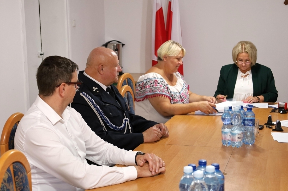 Dwie nowe remizy OSP w gminie Szlichtyngowa. Umowa podpisana