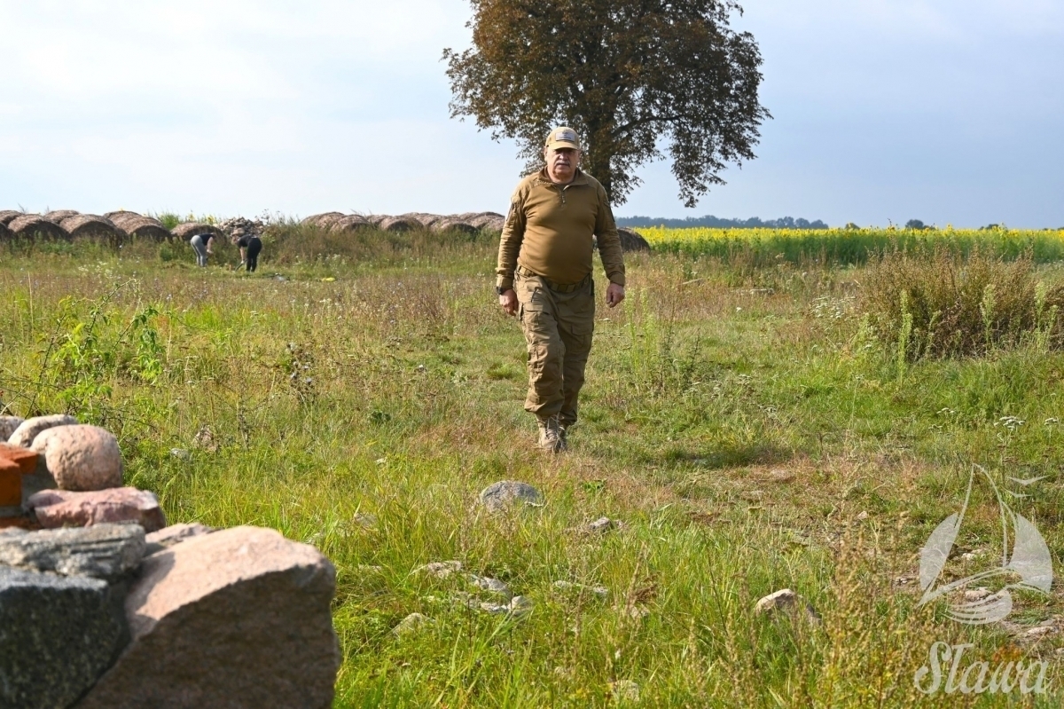 Prace archeologiczne rozpoczęte. Co kryje dawna filia Gross-Rosen w Przybyszowie