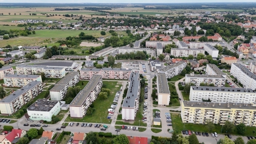 Utrudnienia na os. Jagiellonów. Prosimy o usunięcie samochodów