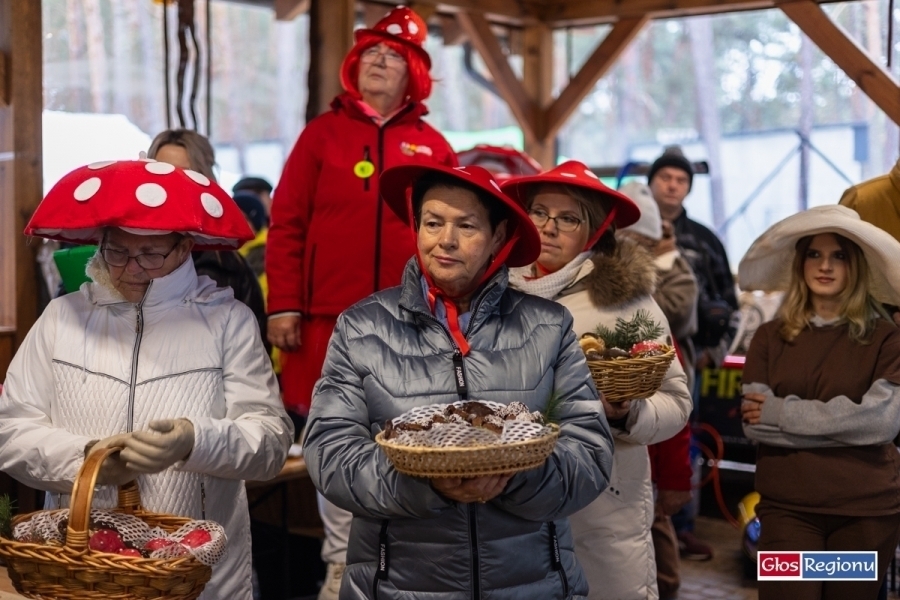 Konkursy a potem wspólna biesiada. KGW bawiły sięna II Ludowym Grzybobraniu ZDJĘCIA
