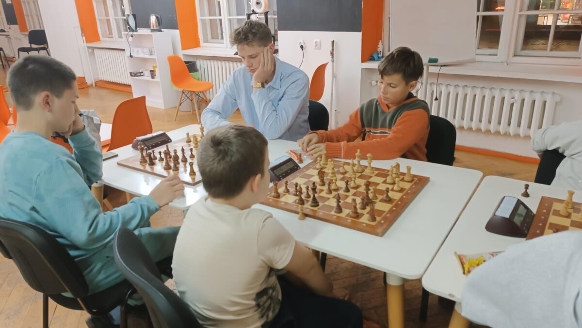 Jesienna edycja Grand Prix Juniorów rozpoczęta. Pierwszy turniej wygrał Skorupiński