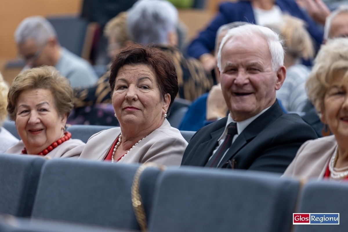 Seniorzy ze Wschowy rozpoczęli świętowanie. Dni Seniora 2024 ZDJĘCIA