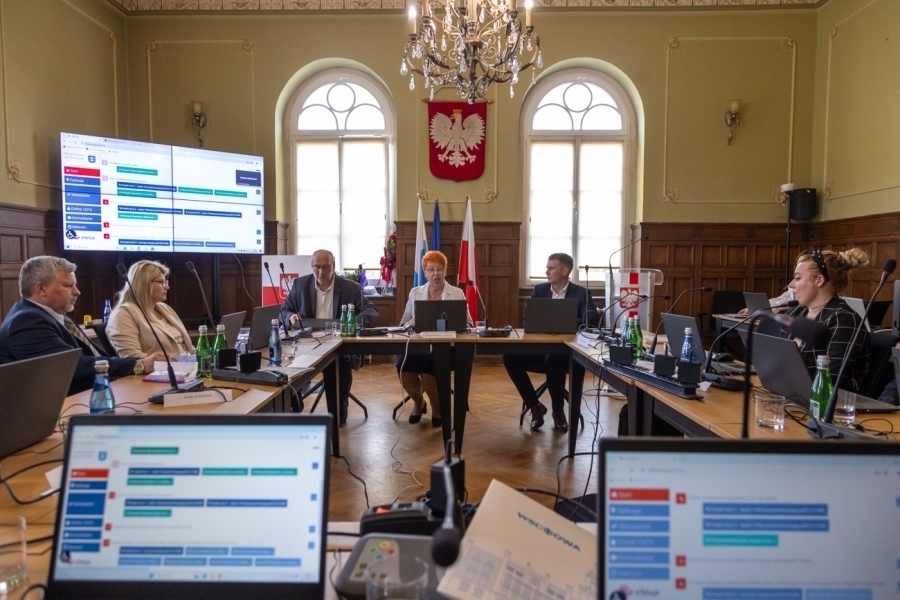 Budżet Miasta i Gminy Wschowa na 2025 rok uchwalony. Prawie 24 mln zł na inwestycje