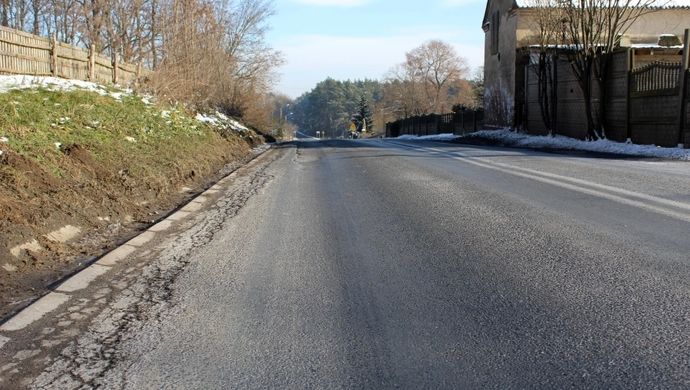 Bezpieczniej w Dryżynie. Będzie nowy chodnik przy drodze wojewódzkiej