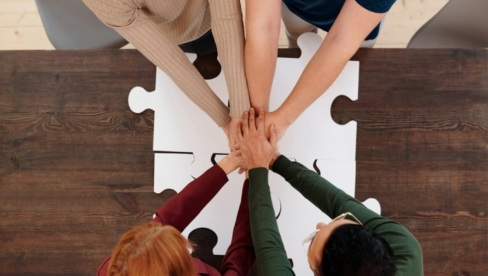 Mocne podstawy współpracy – jak integracja w pięknym otoczeniu sprzyja budowaniu relacji zespołowych