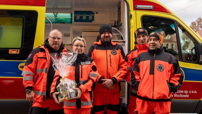 Nowa karetka w Sławie. Ratownicy zyskali niezawodne narzędzie pracy