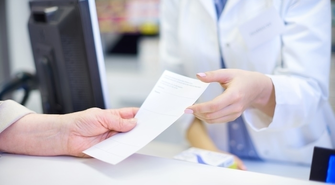 Czy pielęgniarki mogą wystawiać recepty?