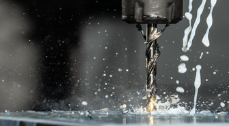 Na czym polega frezowanie dibondu?