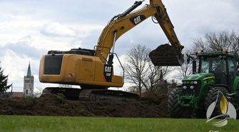 Ciężki sprzęt wjechał na murawę. W Sławie rozpoczęto budowę nowego Stadionu Miejskiego
