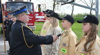 Młodzi ochotnicy z Krzepielowa złożyli strażacką przysięgę (FOTO)