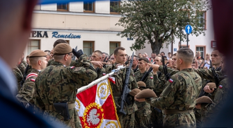 Blisko 50 „terytorialsów” złożyło przysięgę wojskową we Wschowie. „Zawsze gotowi, zawsze blisko”