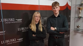 Licealiści z „Zana” debatowali o prawach dziecka i ucznia w Lubuskim Urzędzie Wojewódzkim