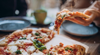 Prawdziwie włoskie smaki: odkrywamy tajemnice doskonałej pizzy i makaronu