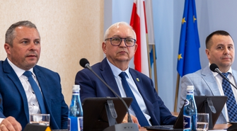 Zarząd Powiatu z absolutorium za wykonanie budżetu. Starosta: „To wasz wspólny sukces”