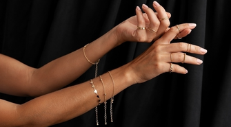 Bransoletka Połączona z Pierścionkiem- Modne Akcenty w Twoim Stylu