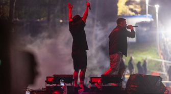 Koncerty po burzy wróciły ze zdwojoną siłą. Tak bawiła się Rap Stacja w piątek [ZDJĘCIA]