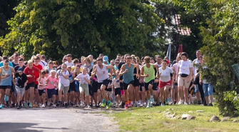 Sport, zabawa i integracja. XIII Integracyjny Bieg Orła w Osowej Sieni [ZDJĘCIA]