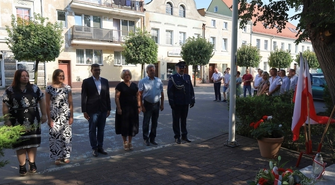 Szlichtyngowa oddała hołd bohaterom. Uroczystość w 80. rocznicę wybuchu Powstania Warszawskiego