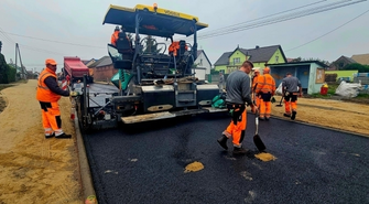 W Lipinkach wkrótce ułożą warstwę ścieralną