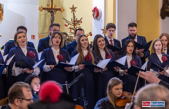 Chór KUL zachwycił kolędami we Wschowie. Na koncert zaprosił Zarząd Powiatu Wschowskiego