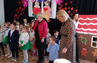 Były występy i życzenia. DzieńBabci i Dziadka w gminie Szlichtyngowa