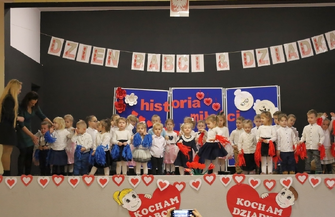 Były występy i życzenia. DzieńBabci i Dziadka w gminie Szlichtyngowa