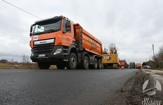 Remont w Lipinkach jużtrwa. Będzie nowa jezdnia i ścieżka rowerowa aż do Sławy