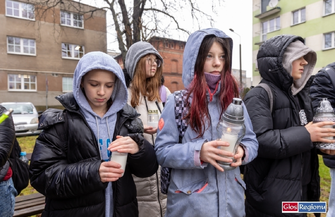 Uczniowie uczcili pamięć ofiar zbrodni w Parośli. Agnieszka Mała Nie bójmy się rozmawiaćz młodymi ludźmi o historii