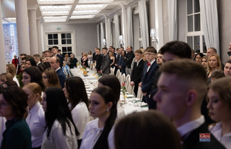 Ostatnie sto dni do matury. Studniówka w I ZS im. Stanisława Staszica we Wschowie GALERIA