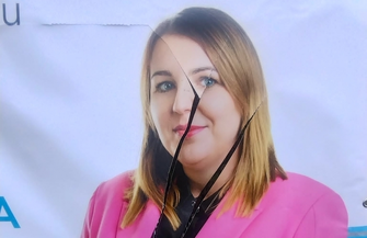 Ktośpociąłtwarz kandydatce do Rady Powiatu. Ujawniła się zawiść nienawiść i hejt